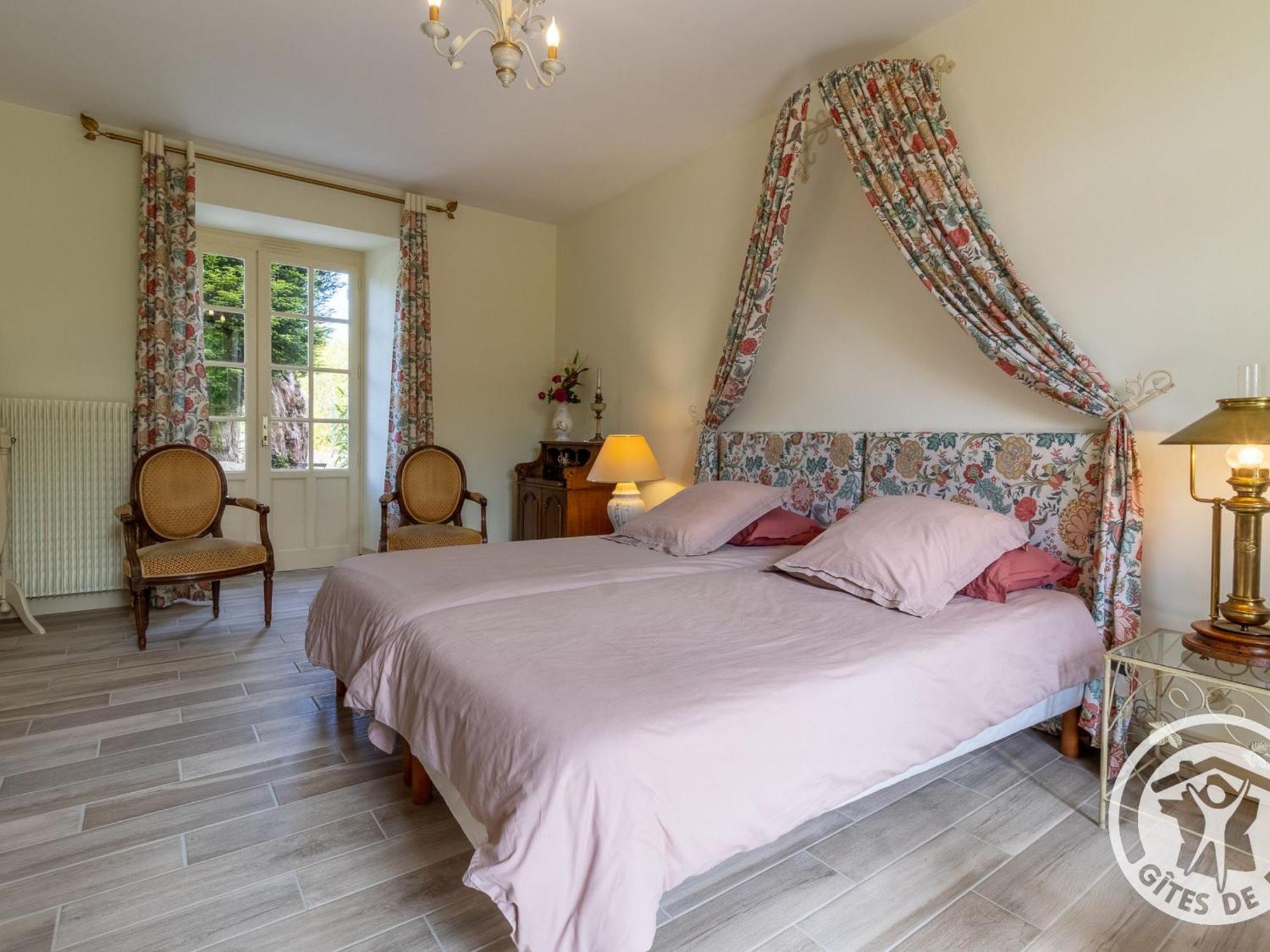 Sejour De Charme Avec Piscine A Saint-Georges-Sur-Layon, Proche De Saumur Et Des Chateaux De La Loire - Fr-1-622-81 Bed & Breakfast Doue-en-Anjou Ngoại thất bức ảnh